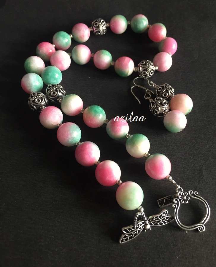 Beaded Beach necklace, Summer gemstone necklace, Colorful beads necklace, Gemstone beach cheapest necklace, Green and pink gemstone necklace